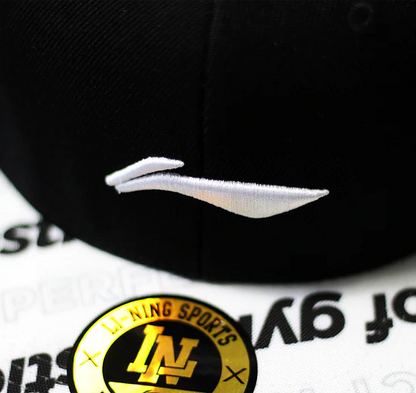Li-Ning Snapback Cap "Prince of Gymnastics" Li Ning Logo weiß